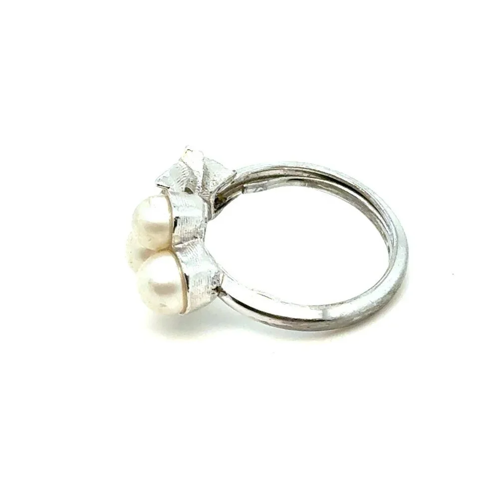 Avon‎ White Pearls Silver Plated Band Ring